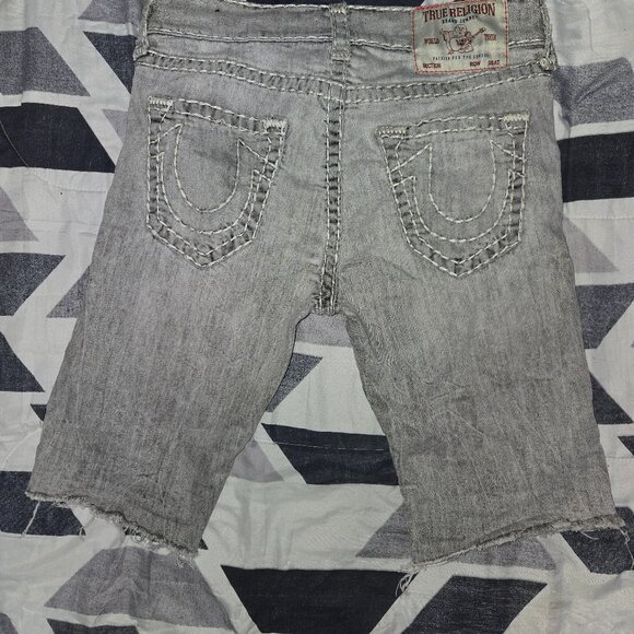 True Religion Rocco Relaxed Distressed Skinny Denim Jean Shorts - Size 31 - Picture 1 of 11
